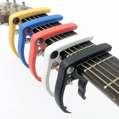 Capodastre pour guitare en plastique