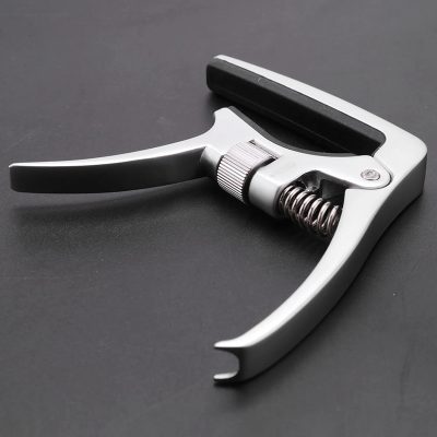 Vista general de la cejilla de guitarra modelo Trigger Pro - ¡Tensión ajustable!